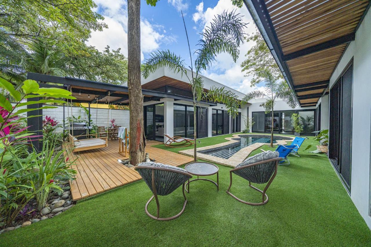 Playa Potrero - New Modern House, Pool In Guitar Shape - Casa Guitarra Villa Exterior photo
